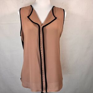 Rendezvous Blouse Sz M Sleeveless Beige Taupe Front Contrast Trim Black